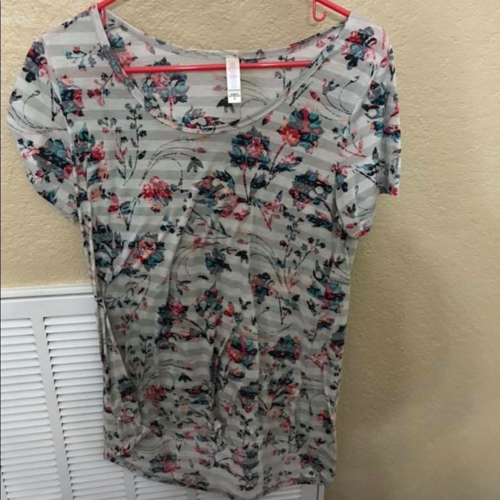Lularoe perfect T
